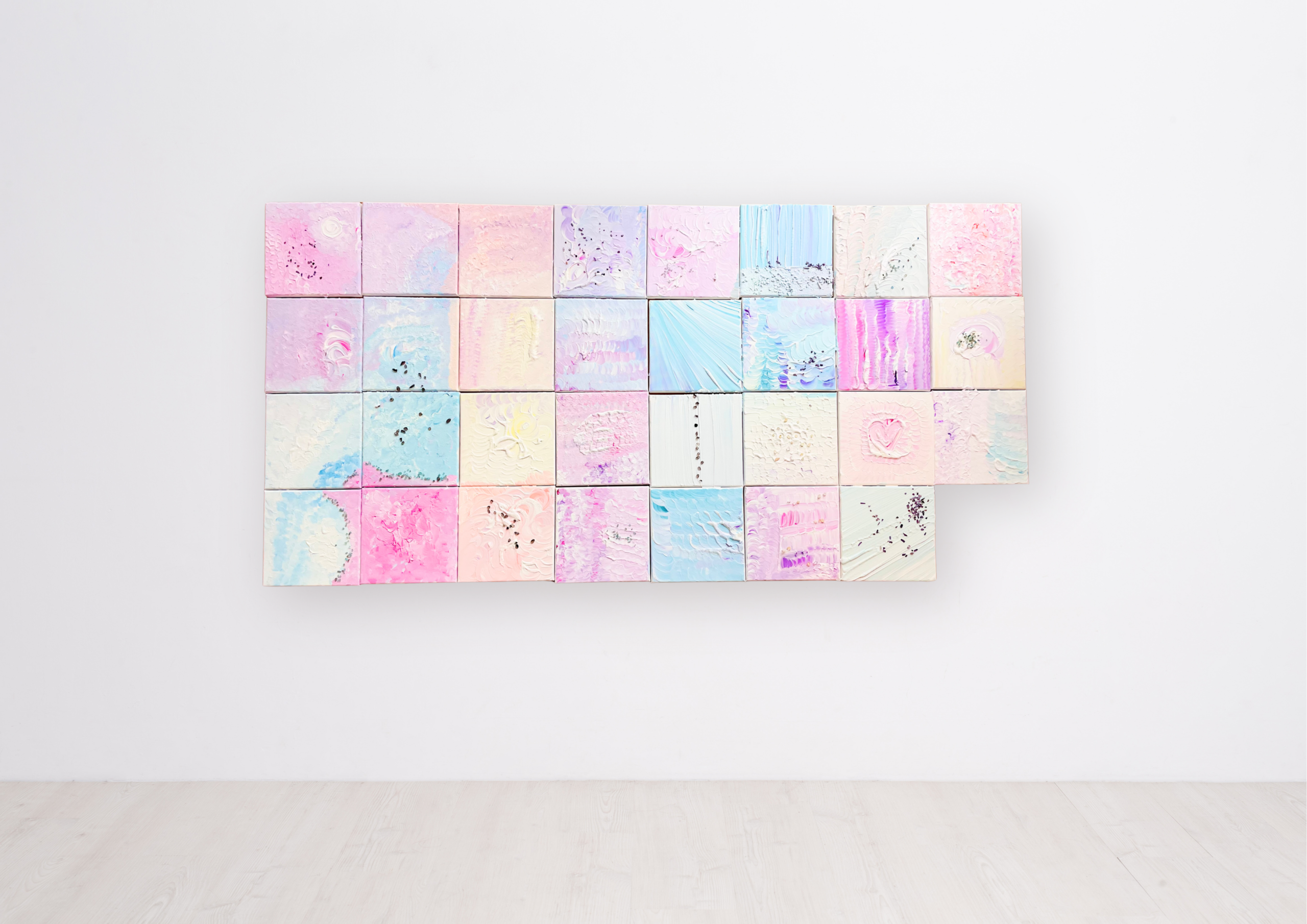 盛まき子のアート作品「地球の音色」の作品群